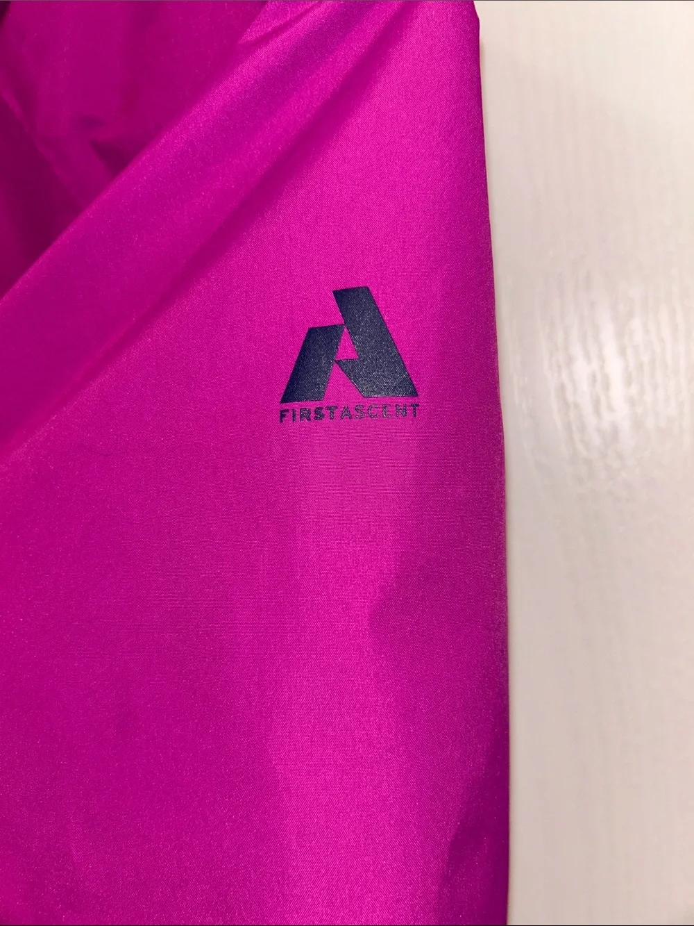 Eddie Bauer Girl’s FirstAscent Fuchsia Hooded Rain Jacket, Size Large (14-16)
